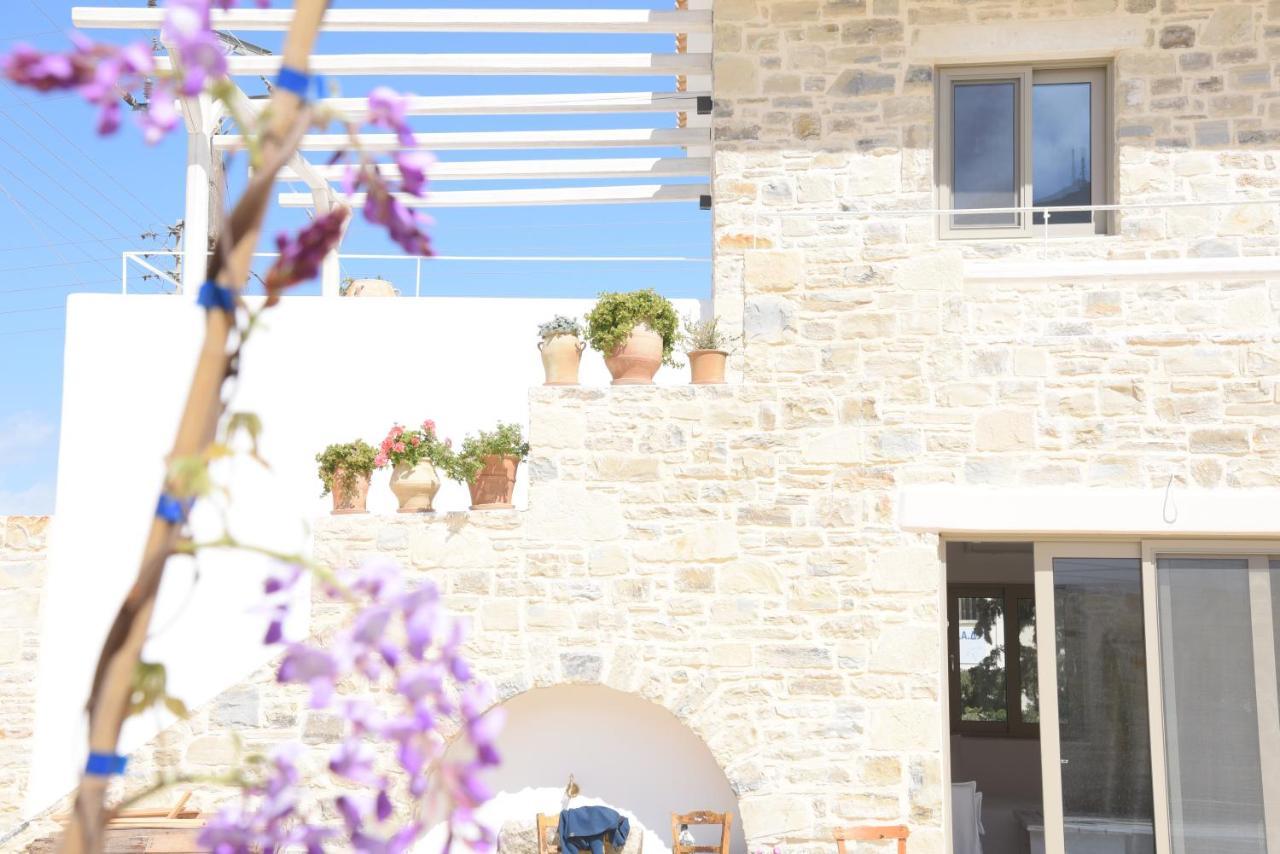 Laini Luxury Suites Pombia Exterior foto